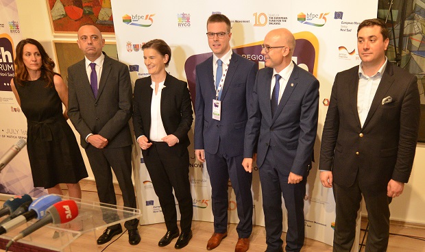 Брнабић: Оптимиста сам за регион
